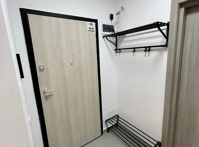 Апартаменти Mega Rossa Бухарест