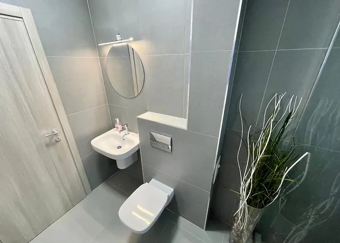 Апартаменти Mega Rossa Бухарест