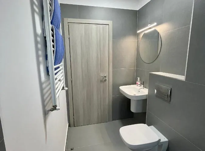 Mega Rossa Апартаменти *