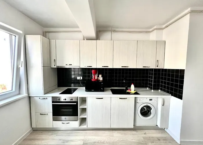 Апартаменти Mega Rossa Бухарест