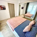 Apartment Mega Rossa