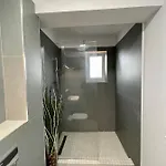 Mega Rossa Apartment