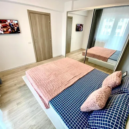 Apartment Mega Rossa