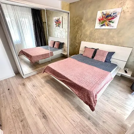 Mega Rossa Apartment *