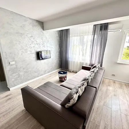 Apartment Mega Rossa