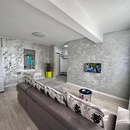 Mega Rossa Boekarest