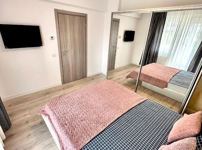 Mega Rossa アパート *