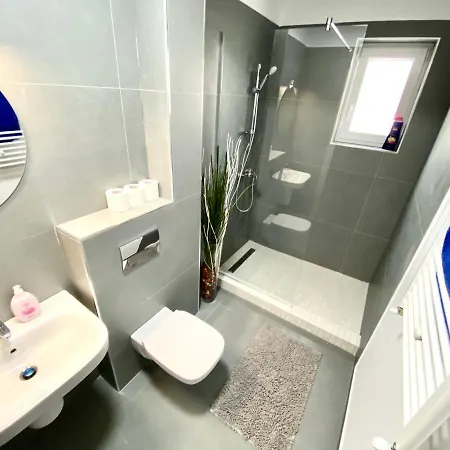 Apartment Mega Rossa *