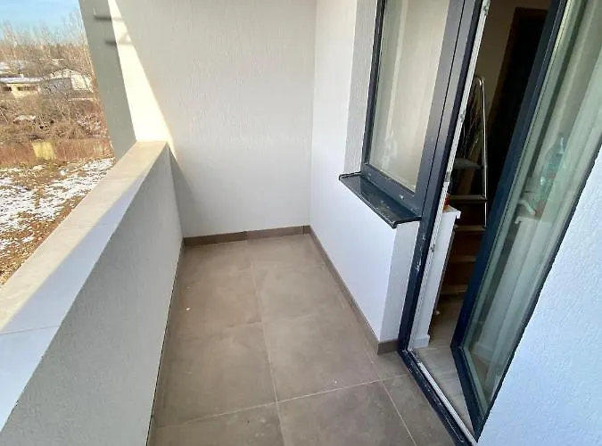 Mega Rossa 布加勒斯特