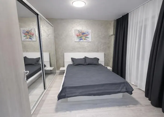 Mega Rossa Apartment